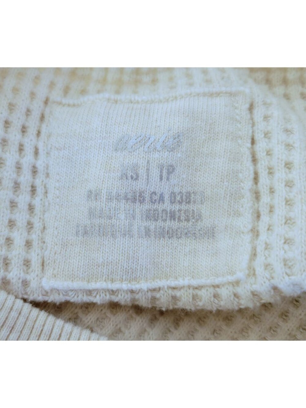 Aerie Beige Waffle Knit Oversized Pullover Thermal Top Woman's XS - Picture 3 of 5